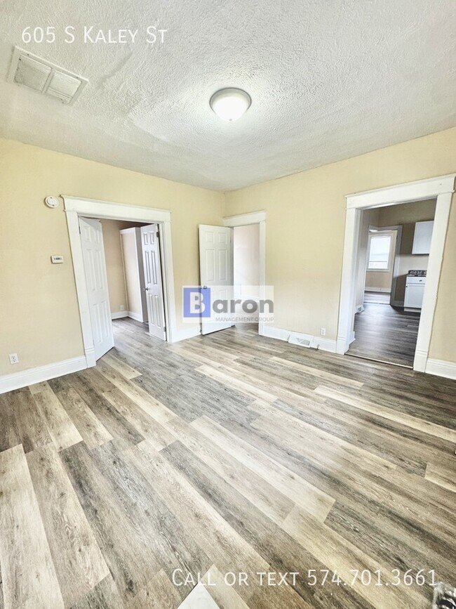 Building Photo - 605 S Kaley St