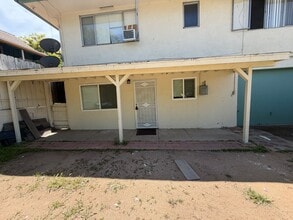 Building Photo - Escondido 1 bedroom 1 bath apartment for rent