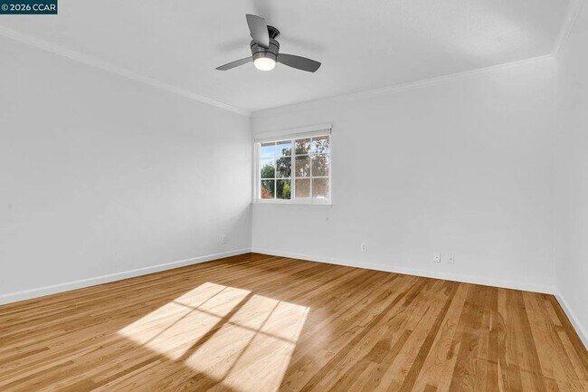 Building Photo - 648 Brookfield Dr