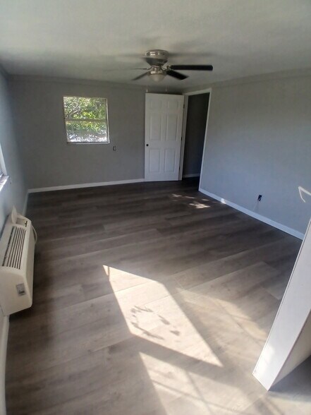 Bedroom - 6837 Alcona Ct