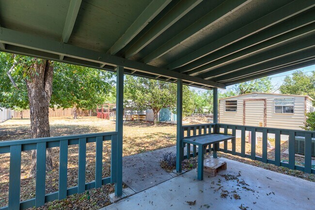 Building Photo - 2018 Summers St