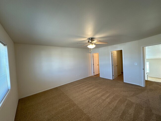 Building Photo - 66 Mulberry Loop NE