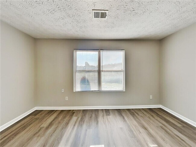 Building Photo - 4101 Fairington Club Dr