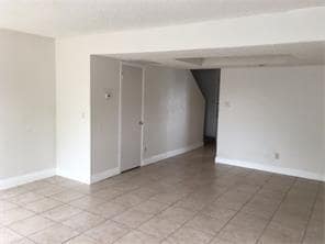 Building Photo - 4043 Country Club Dr W