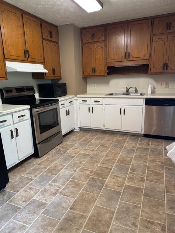 Building Photo - 100 Fleeta Dr