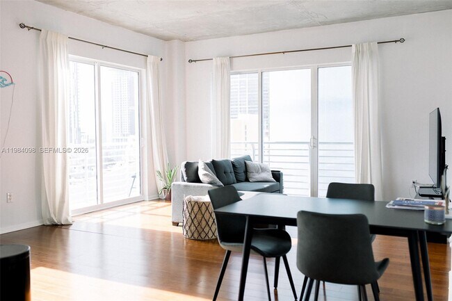 Building Photo - 234 NE 3rd St