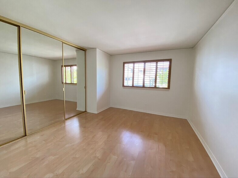 Building Photo - 7 Santa Rosa Ct