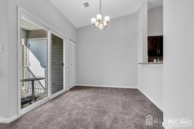 Building Photo - 1236 Edpas Rd