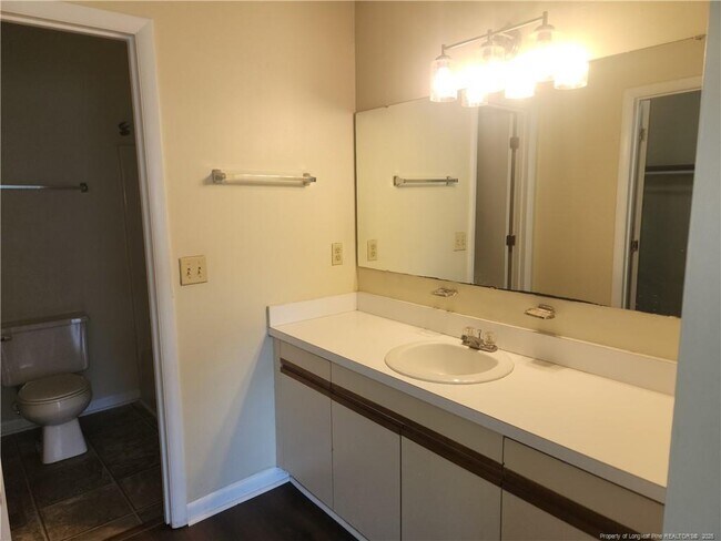 Building Photo - 6837 Marlowe Dr