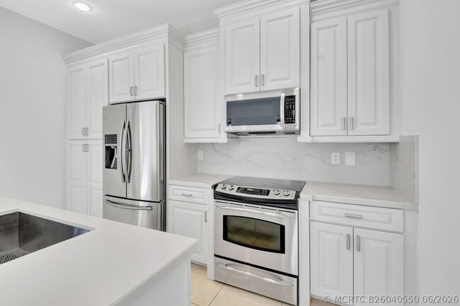 Building Photo - 838 NW 83rd Ln