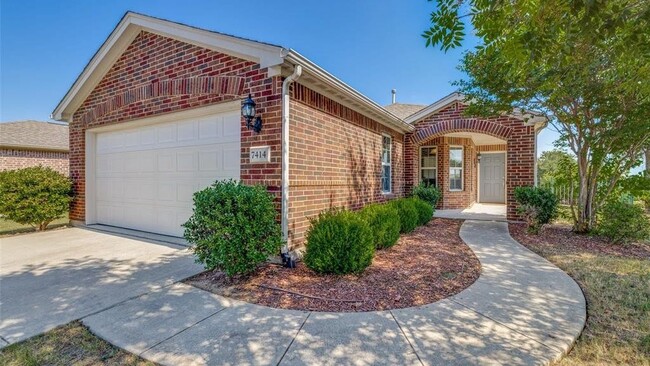 Building Photo - 7414 Birmingham Forest Dr