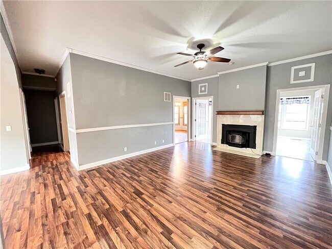 Building Photo - 95 Bassingham Dr