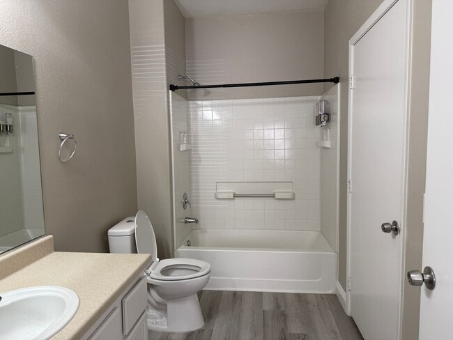 Building Photo - 2BD/2BATH CONDO