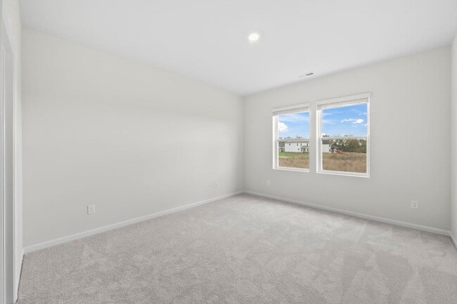 Building Photo - Beautiful New Construction!