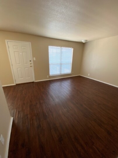 Building Photo - 2701 Green Oaks Rd
