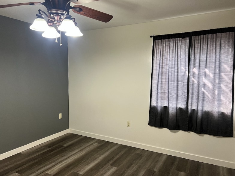 Building Photo - 1909 Summerwood St