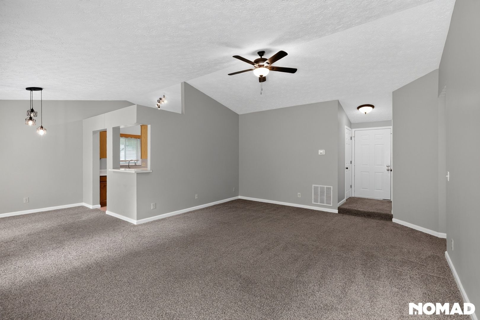 Building Photo - 933 River Rock Dr