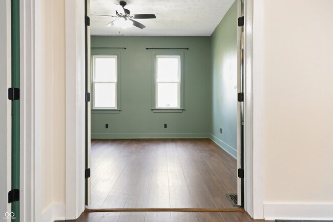Building Photo - 1309 Lexington Ave