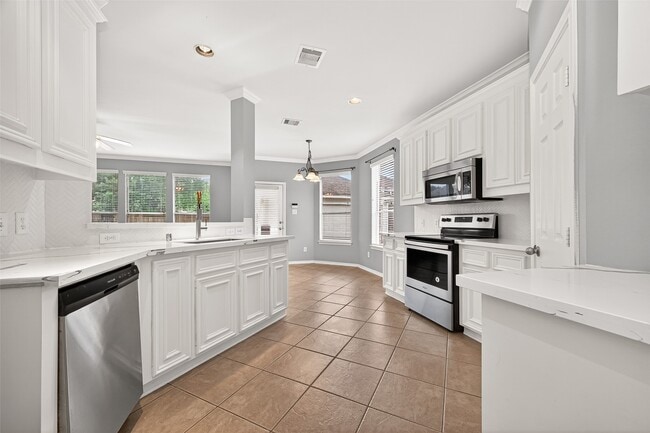 Building Photo - 26806 Shoal Hollow Ct