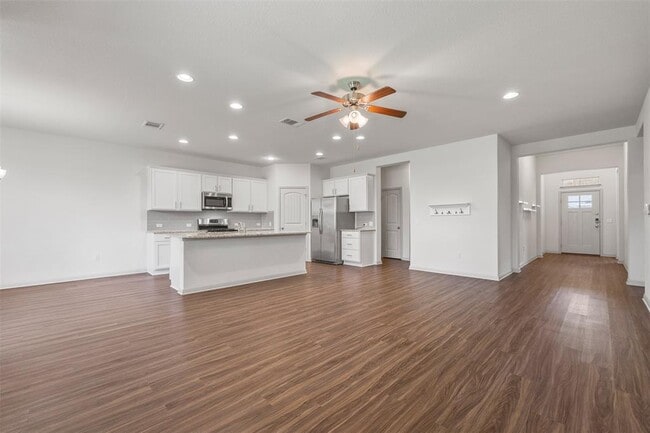 Building Photo - 18500 Calasetta Dr