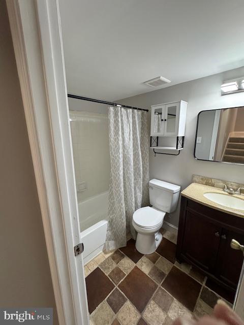 Building Photo - 15661 Montview Dr