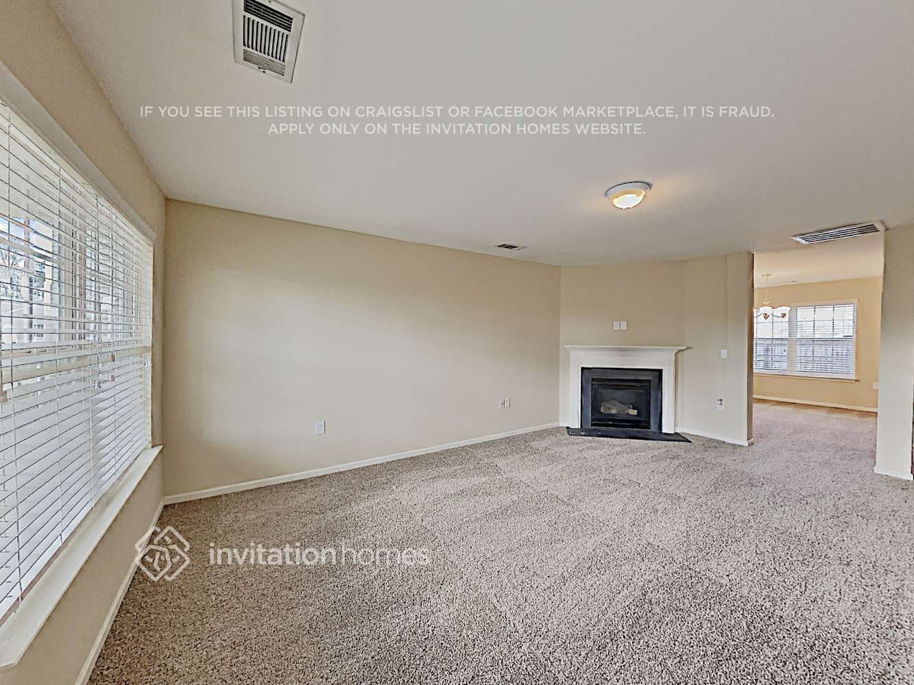 Building Photo - 2942 Village Center Dr