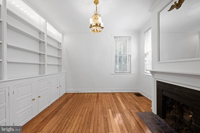 Building Photo - 1423 34th St NW