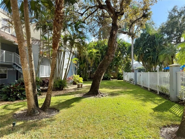 Building Photo - 4600 SW 67th Ave