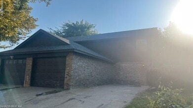 Building Photo - 1419 Palmnold Cir W