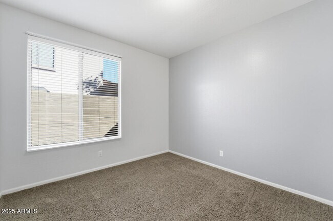 Building Photo - 7180 W Trails Dr