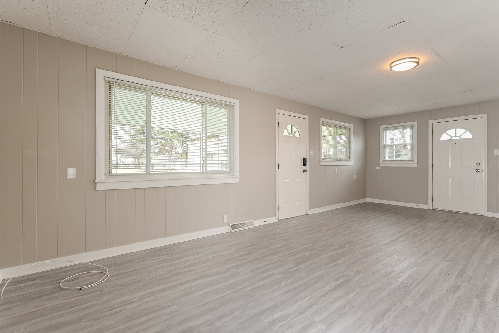 Building Photo - 933 Sycamore St