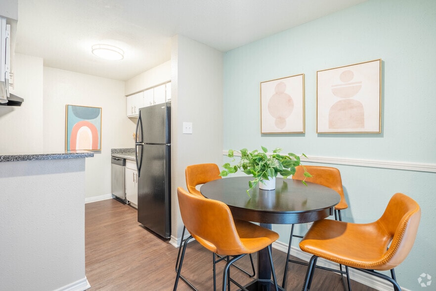Primary Photo - Westchase Creek Apartments