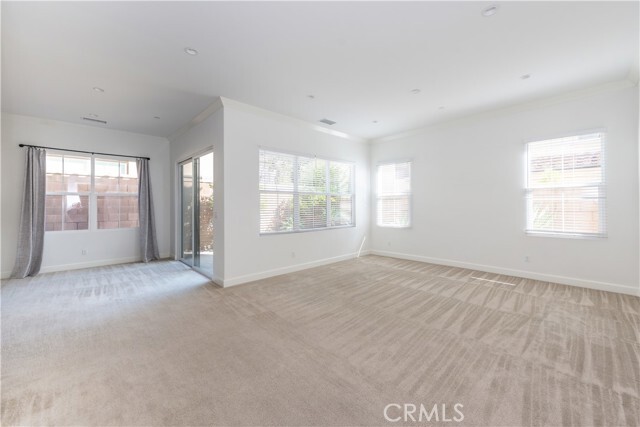 Building Photo - 68 Meander