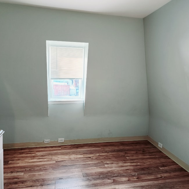 Building Photo - 776 Main St