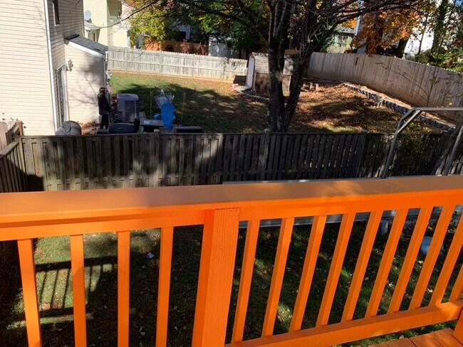 Building Photo - 5625 Saint Charles Dr