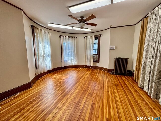 Building Photo - 1887 Summer St