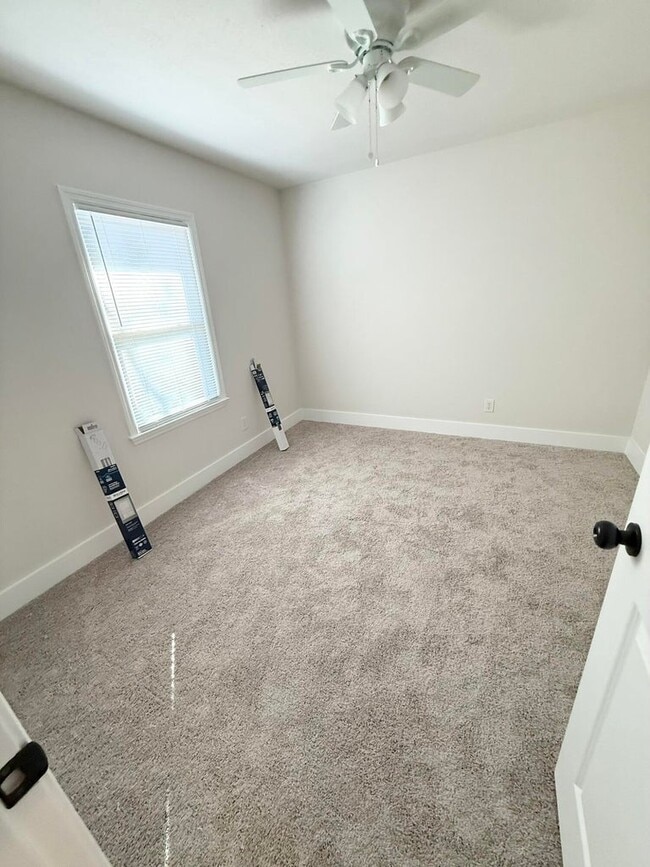 Building Photo - 140 Stone Mill Dr