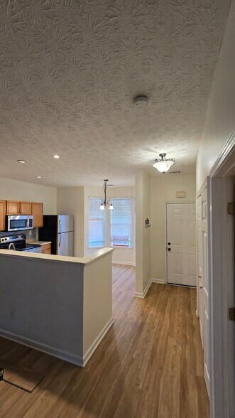 NEW Flooring: scratch-resistant luxury vinyl plank (LVP) flooring installed - 46 Timber Ridge Dr