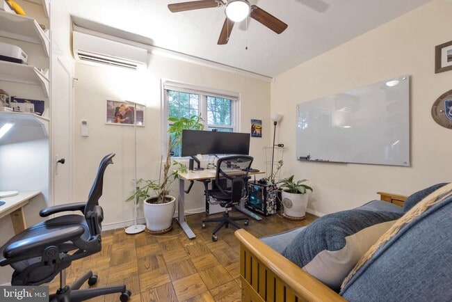 Building Photo - 3400 Gunston Rd