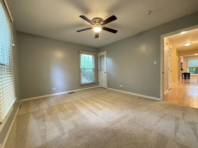 Building Photo - 4805 Greenwich Ct