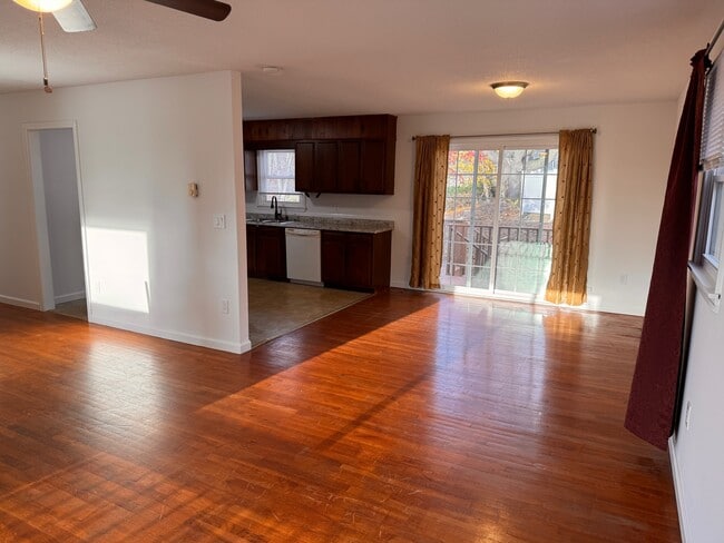 Building Photo - 194 Virgo Dr