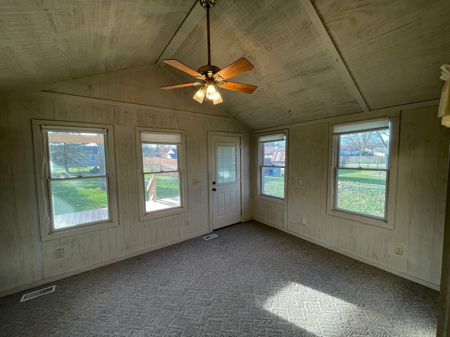 Building Photo - 6217 Aragon Dr