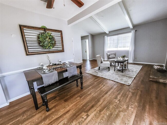 Building Photo - 1802 Jenny Dr