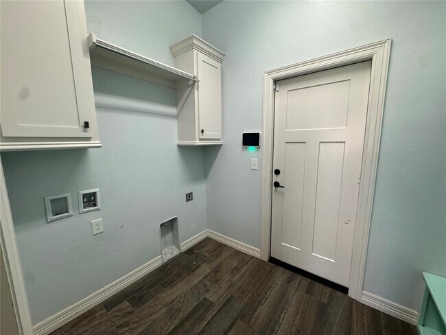 Building Photo - 8409 NW 133rd St