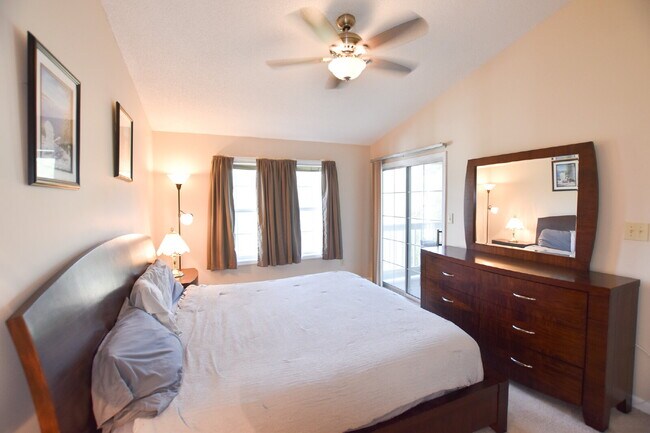 Building Photo - Spacious furnished two, bedroom, two bath Condo.