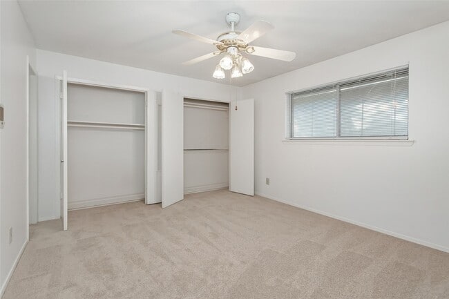 Building Photo - 7505 Brentcove Cir