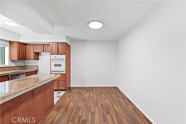 Building Photo - 329 Orizaba Ave