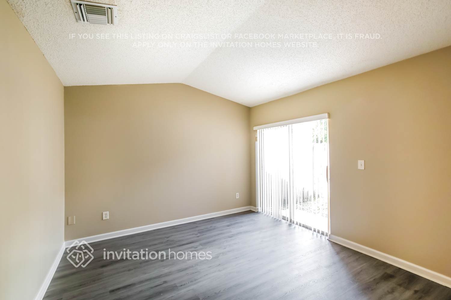 Building Photo - 15770 SW 74th St