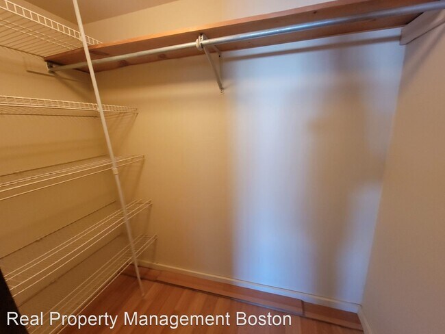Building Photo - 2 br, 1 bath House - 302 B Quincy Ave
