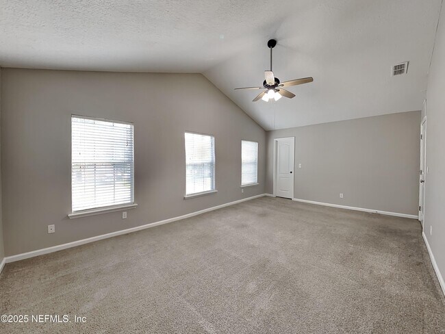 Building Photo - 10818 Birchard Ln